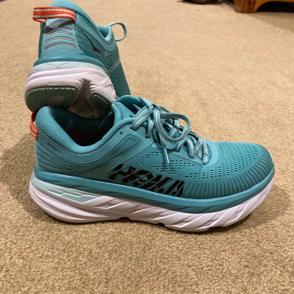 Hoka Bondi 8 teal running shoes